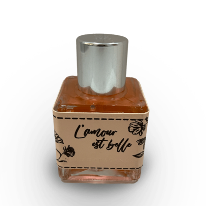 LAMOUR EST BELLE - Image 2